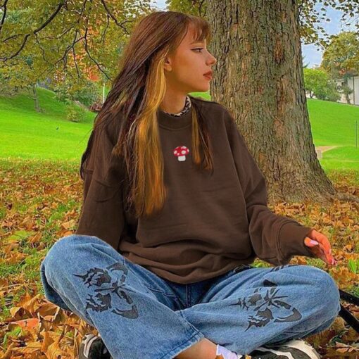 Brown Casual Mushroom Crewneck Baddie Sweatshirt